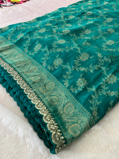 Banarasi Brocade Fancy scallop Border