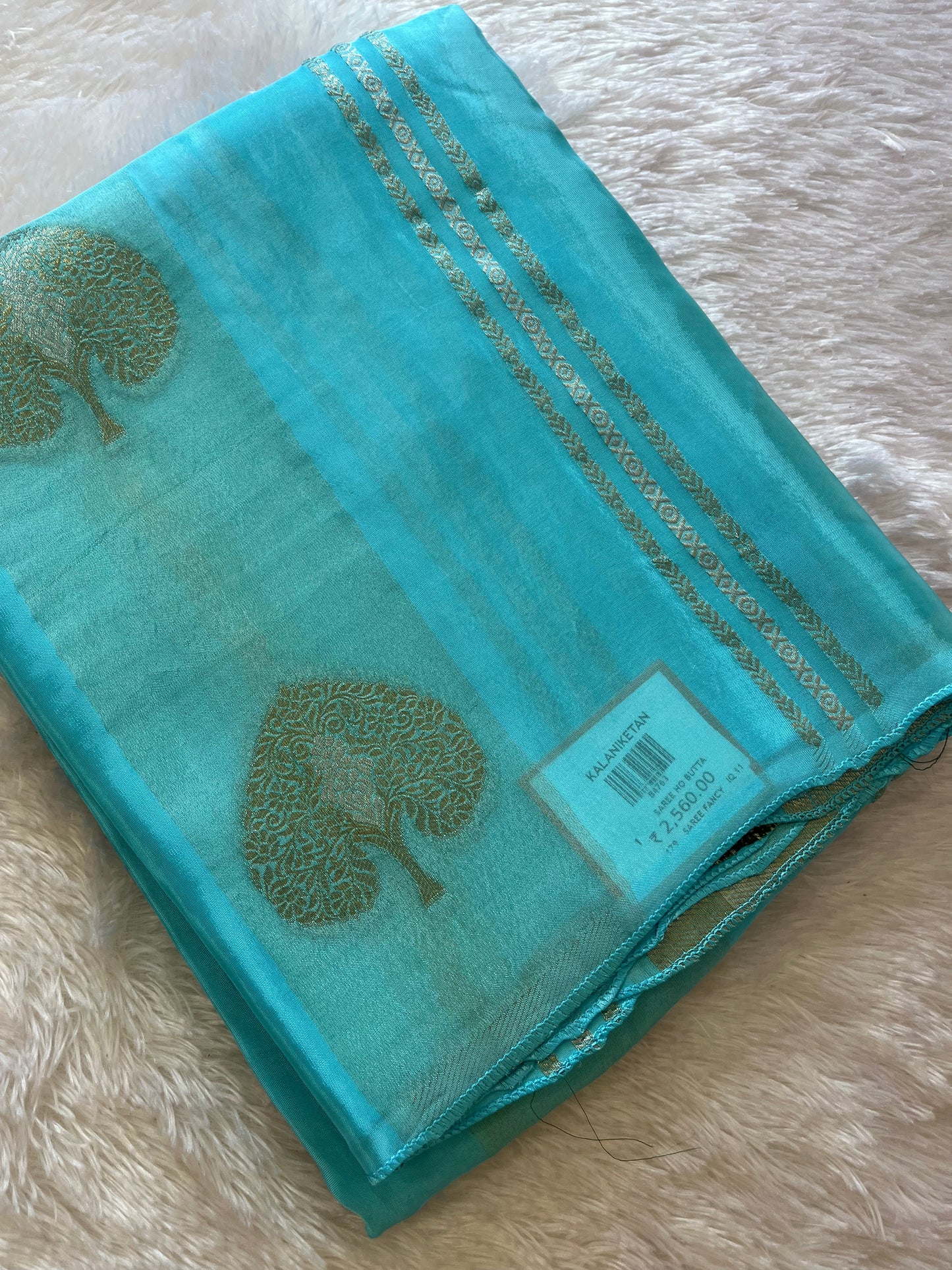 Fancy Chinnon Borderless