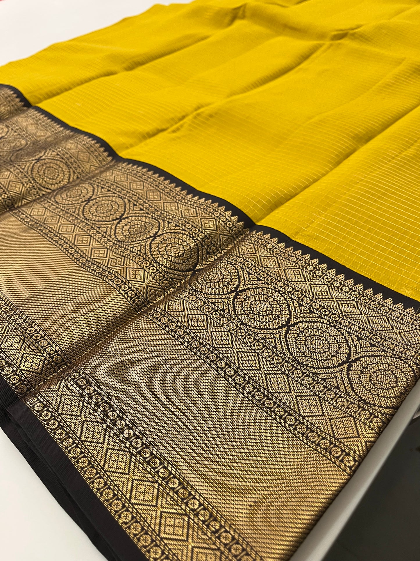 Pure Kanchipuram silk saree with silk mark certified
