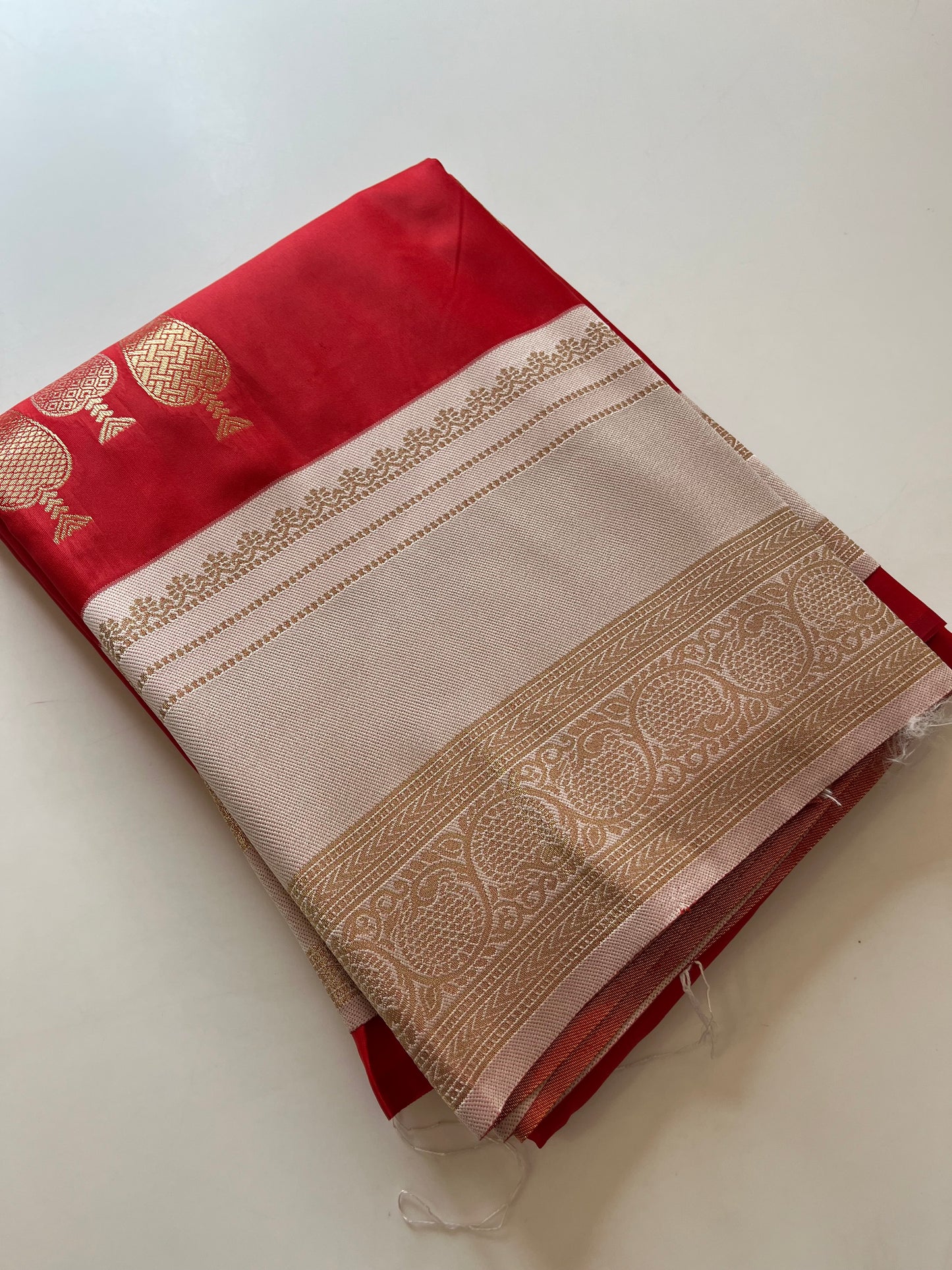 Valkalam Silk
