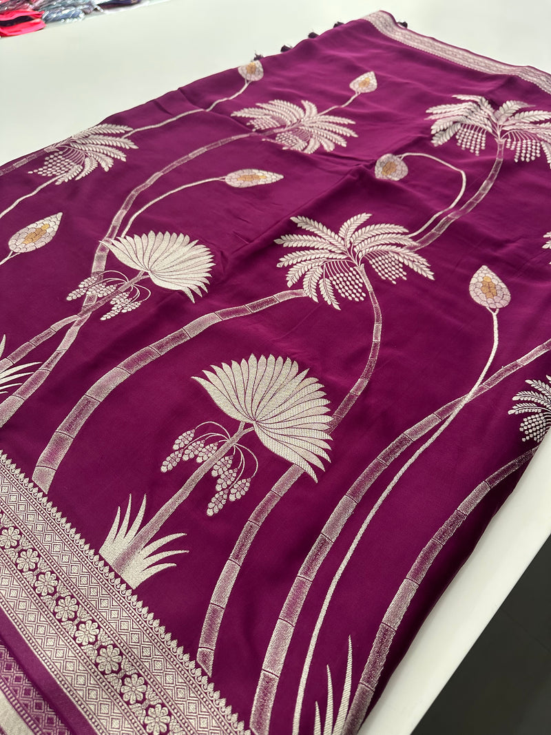 Pure Banarsi Crepe Silk Saree,, silver and gold weaving all over 🌹-AU15
