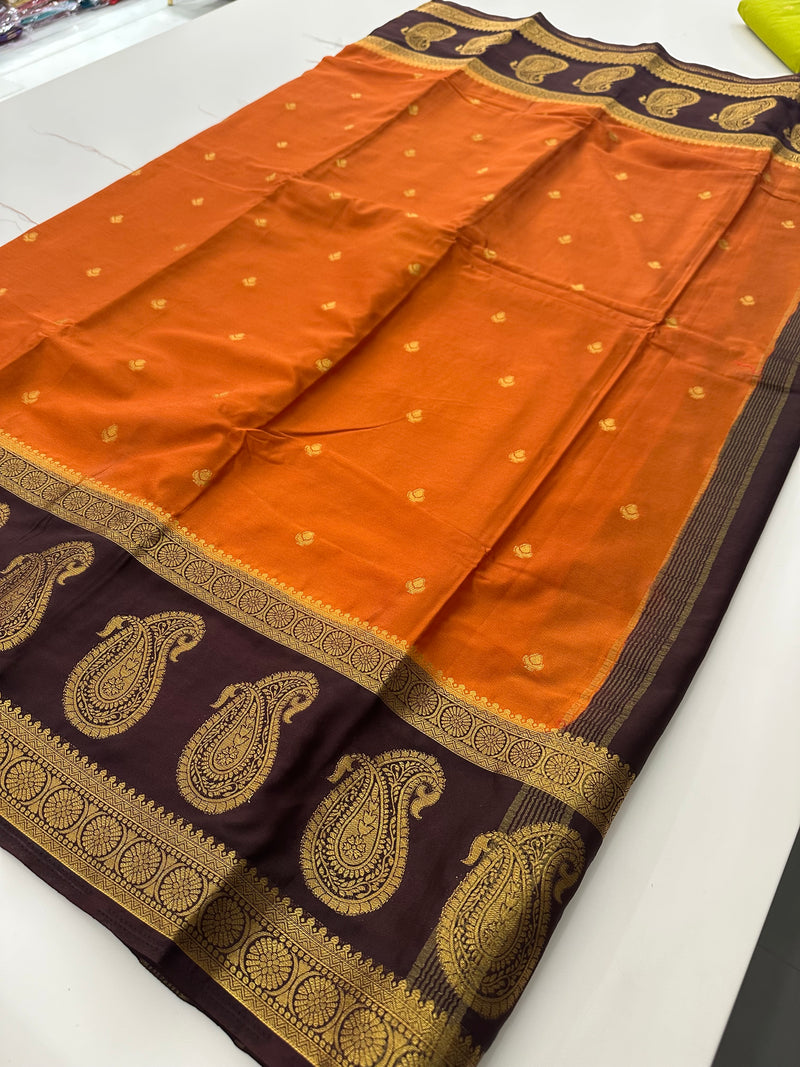 Vintage Semi Crepe Silk Saree with contrast butti blouse and mango border-Au15