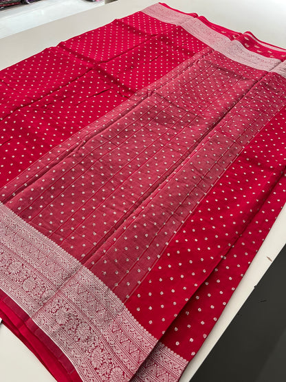 Ju9 Banarasi Crepe Silver