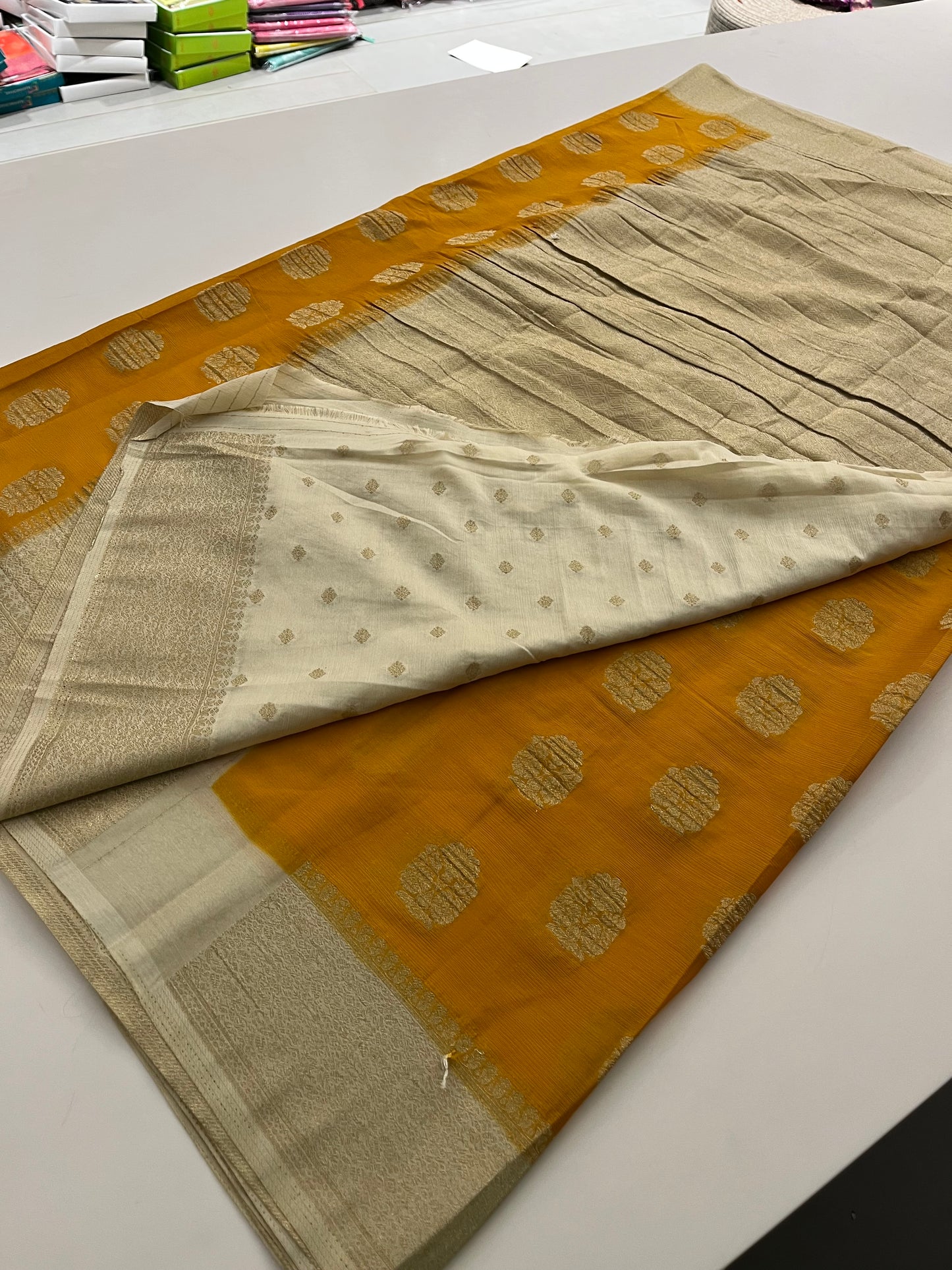 912 ✨ ✨ MUSTARD X IVORY CHINNON FANCY SAREE✨✨