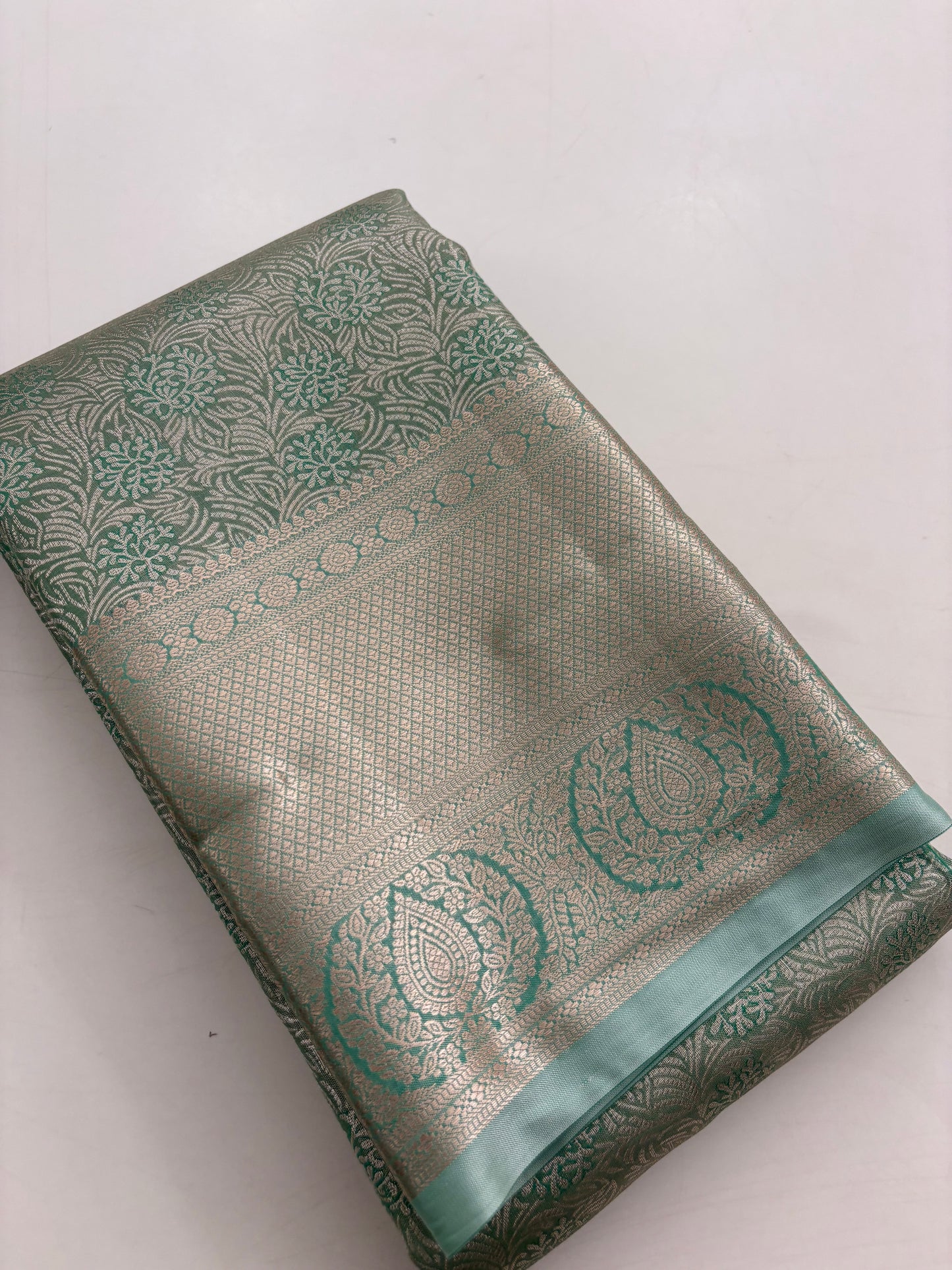 Tissue semi silk