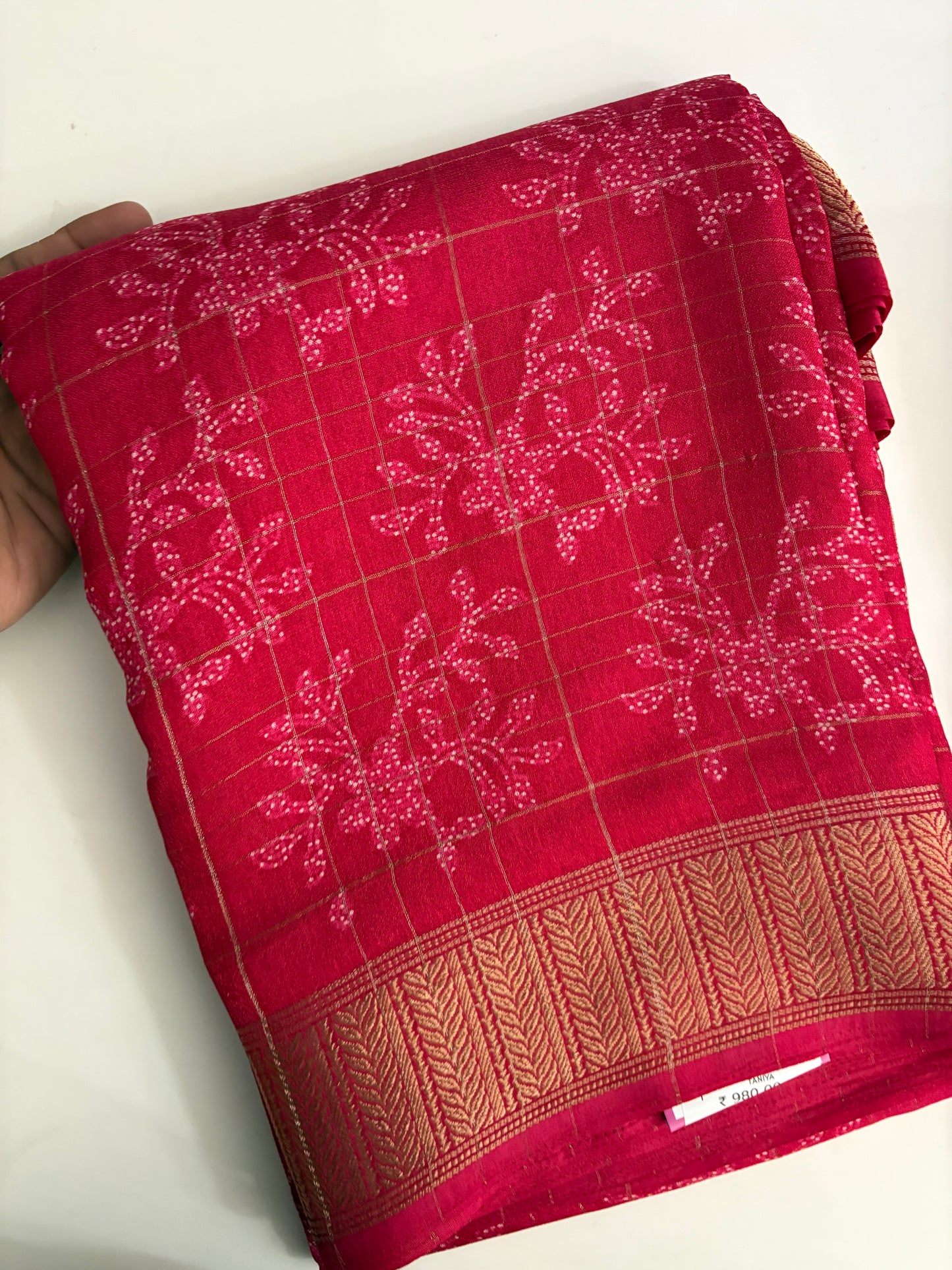 Floral embossed Chiffon Sarees-M104