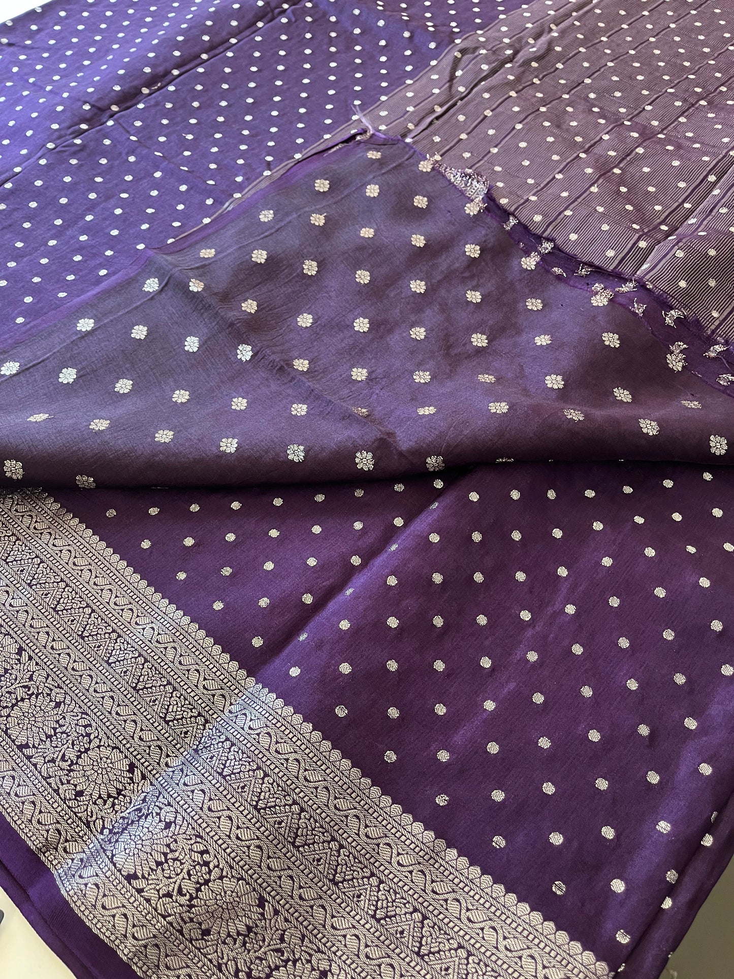 Silver Butties Banarasi Viscose