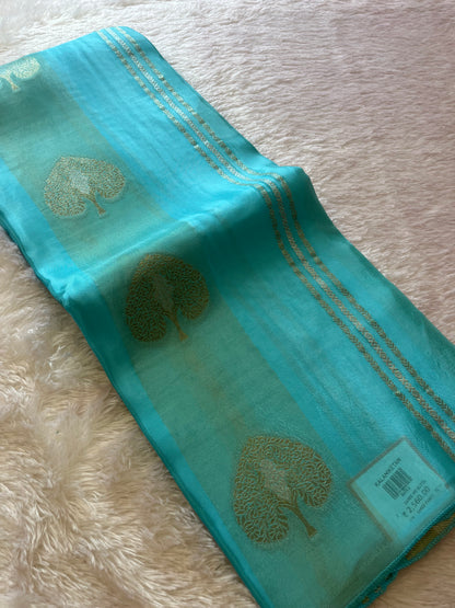 Fancy Chinnon Borderless