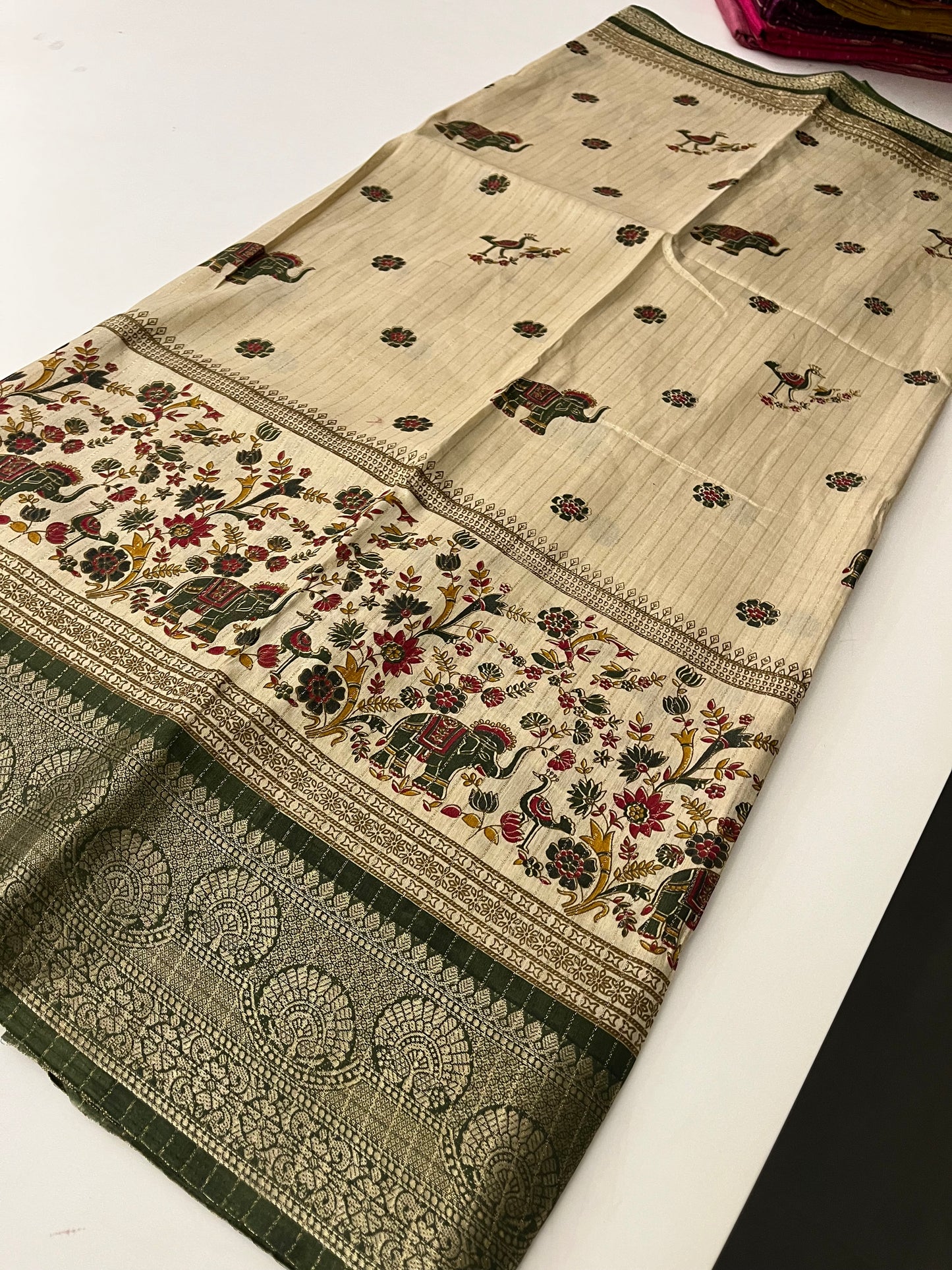 Tussar Zari Lines