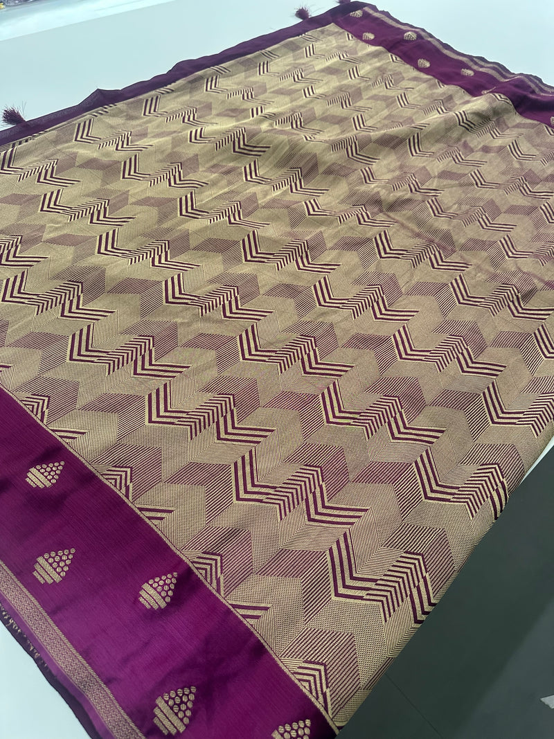 Rich Fancy Georgette Viscose Saree in Pastels and a Dark Shade♥️ Comes with Brocade buttas and butti self blouse ♥️-JU25