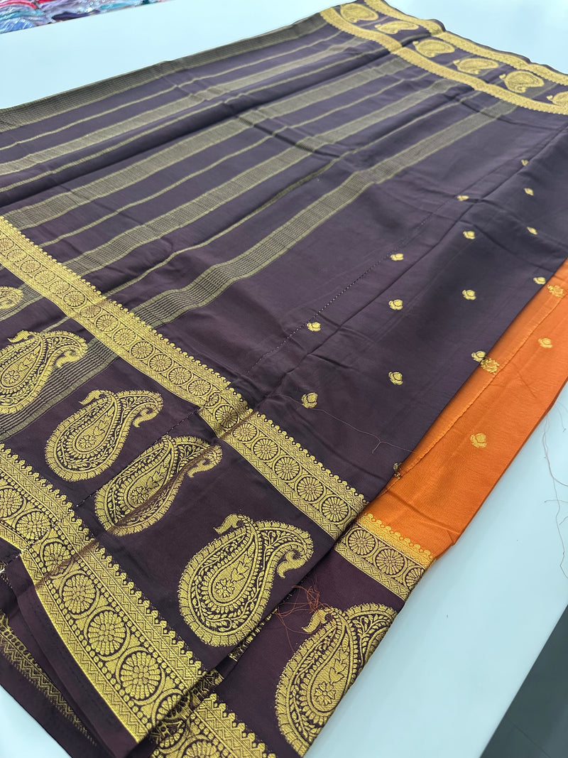 Vintage Semi Crepe Silk Saree with contrast butti blouse and mango border-Au15