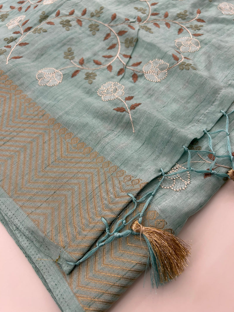 🌹Tussar Silk Sarees in Full Embroidery Work With Self Pattern Blouse 🌹
JU23