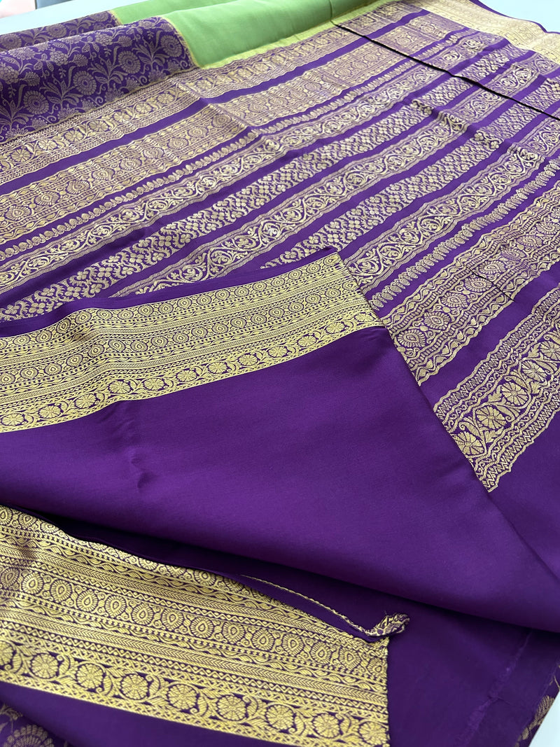 Pure 120GSM Mysore Crape Silk Sarees🌹 Silk Mark Certified 🦋
Comes in Golden Zari in Half Brocade Half Plaim Concept🌹-JU31