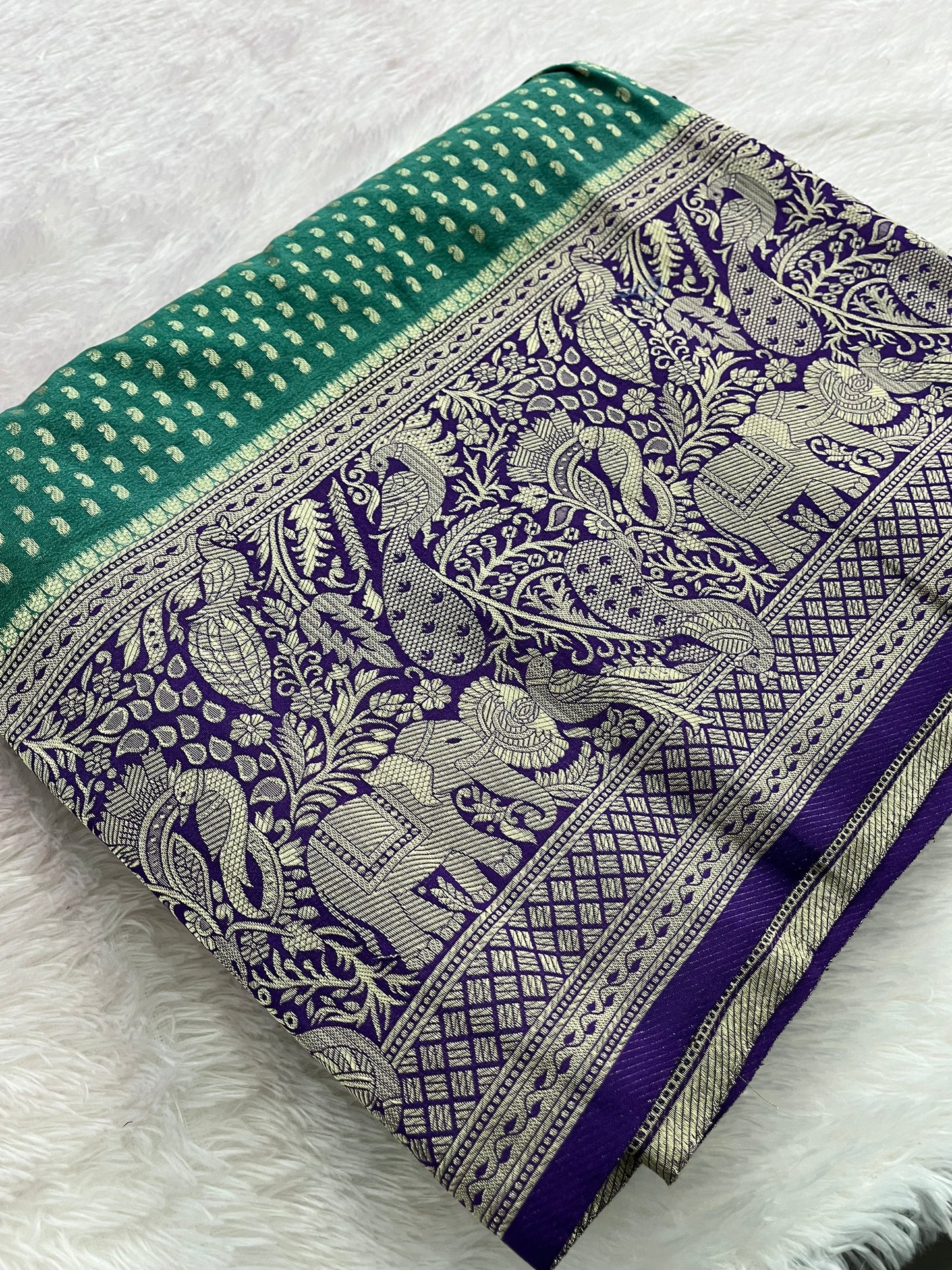 Kaddi Banarsi Small Butties Fancy