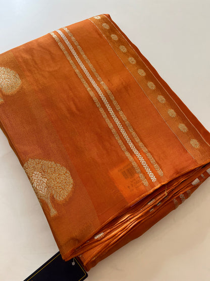 Fancy Chinnon Borderless