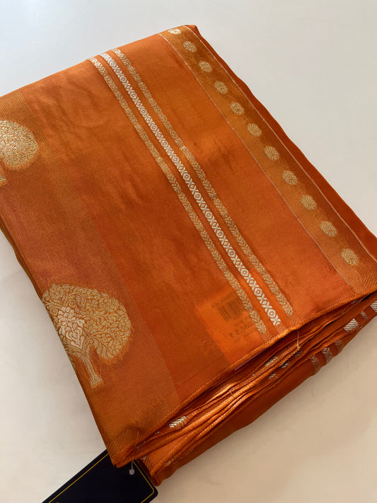 Fancy Chinnon Borderless