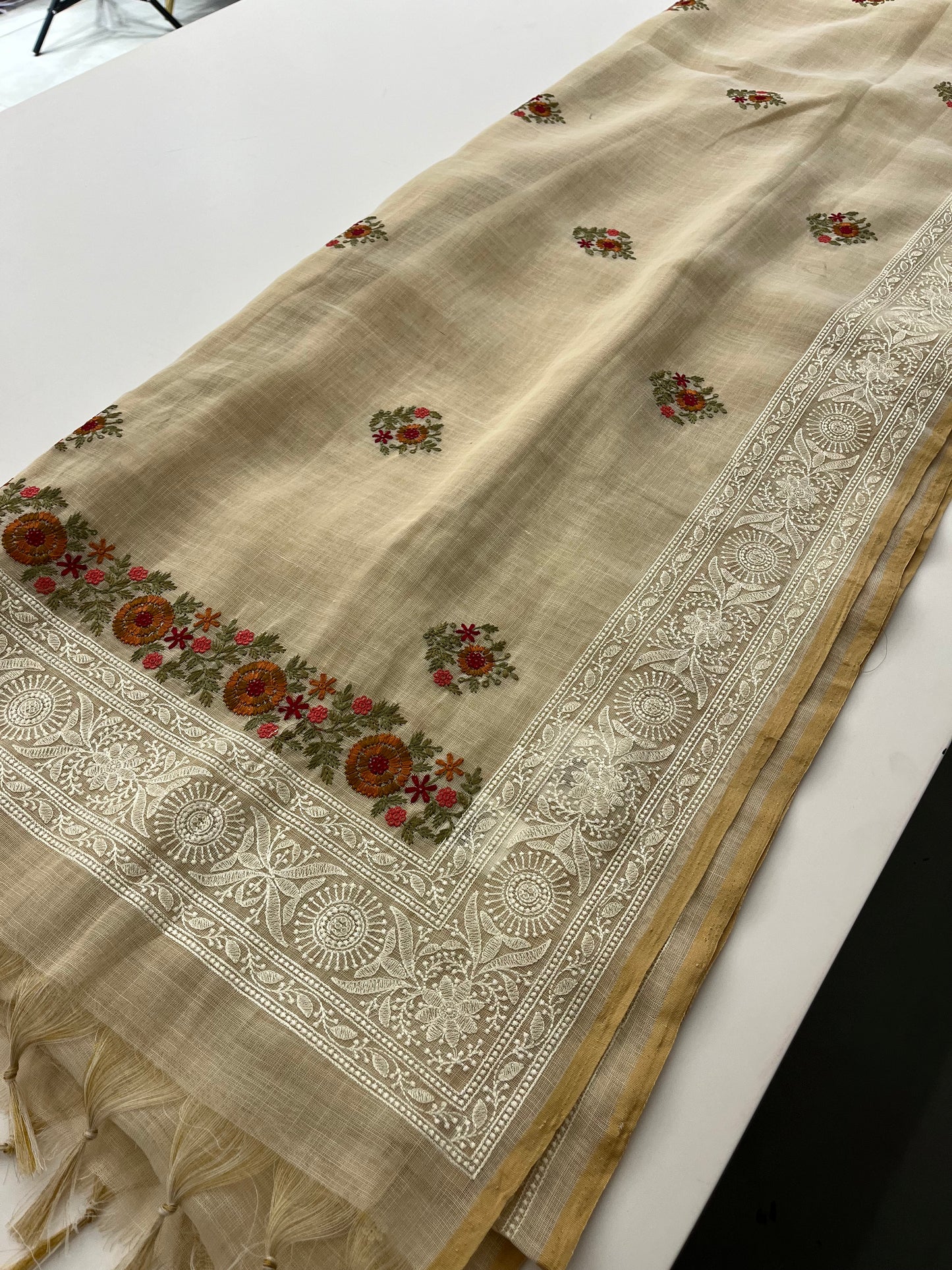 Linen Embroidery Fancy