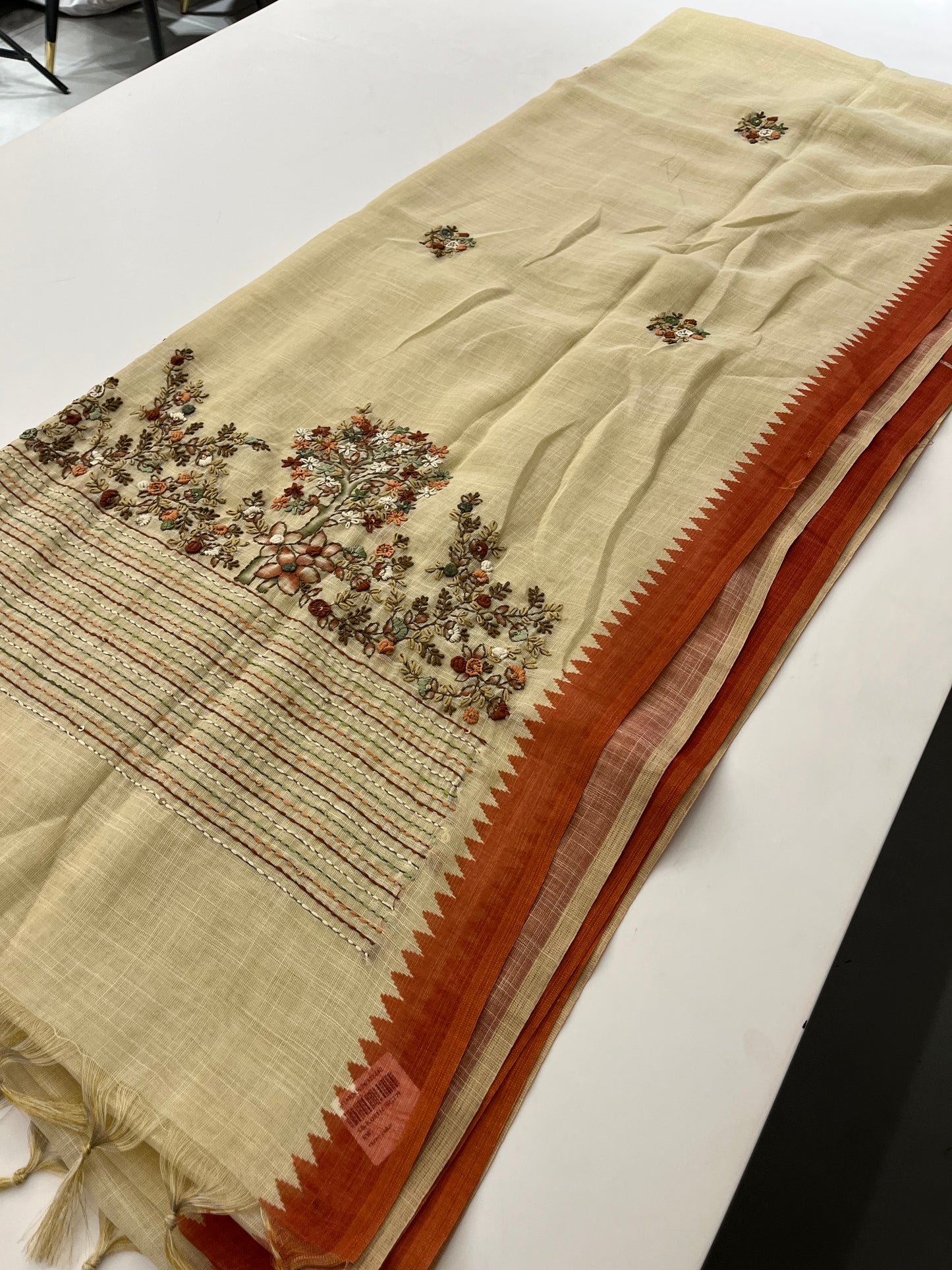 Linen Embroidery Fancy