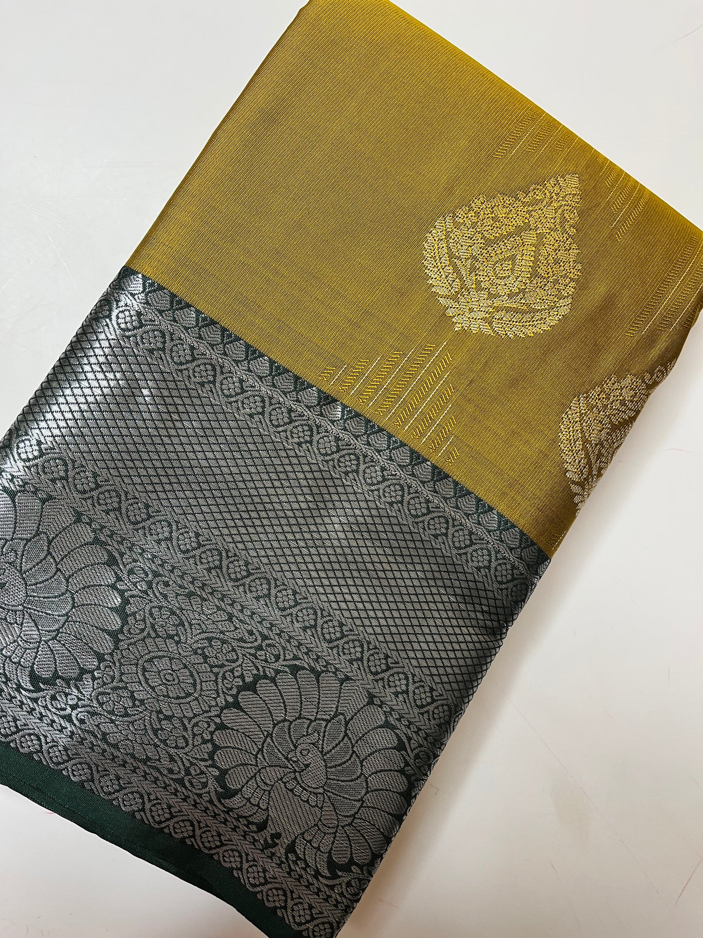 281 Mini Kanjeevaram Silk