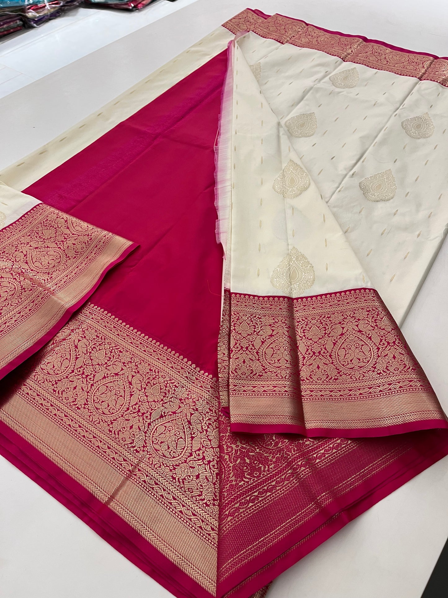 Ju9 Semi Silk