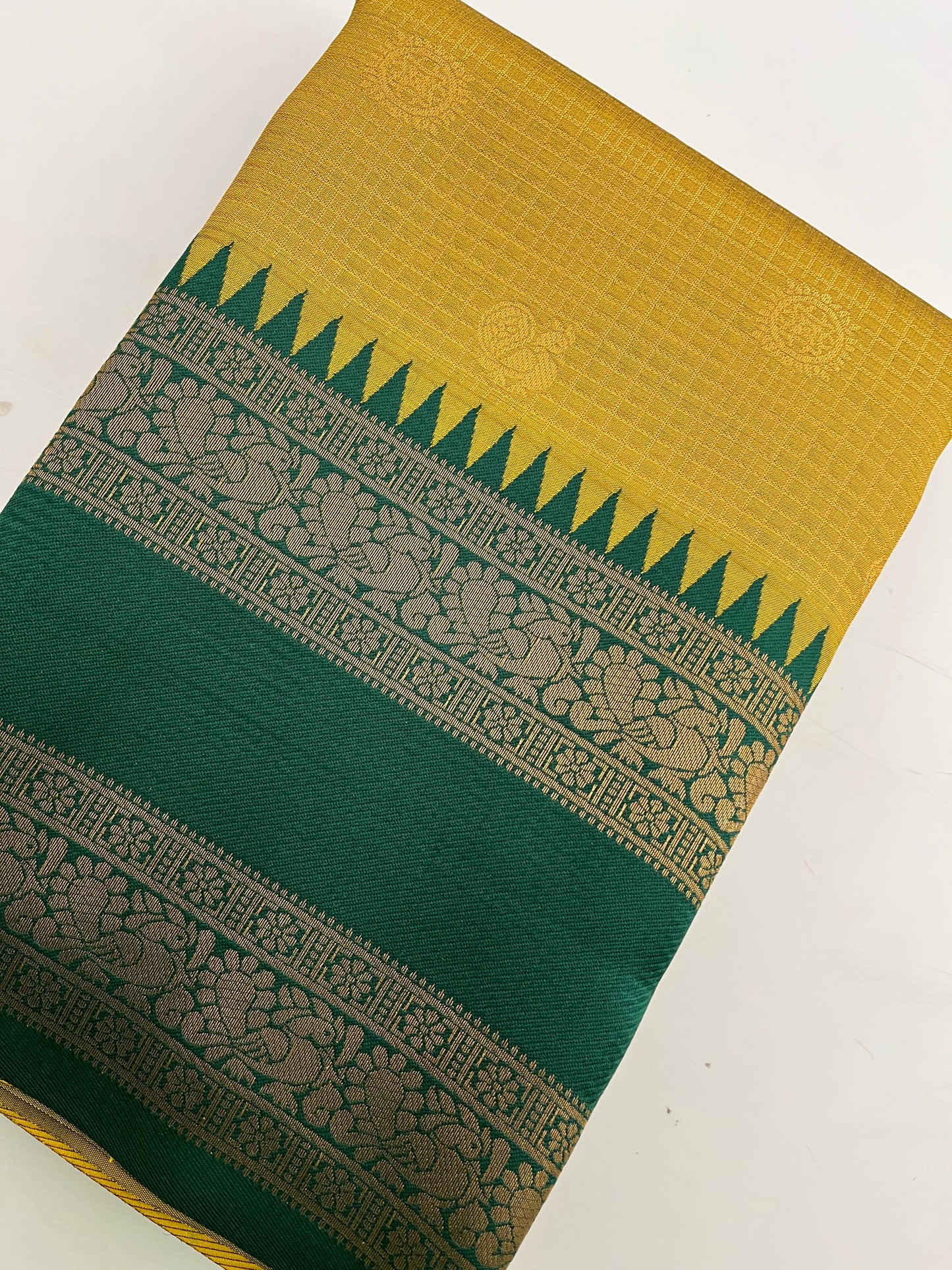 2812 Semi Silk Valkalam Silk