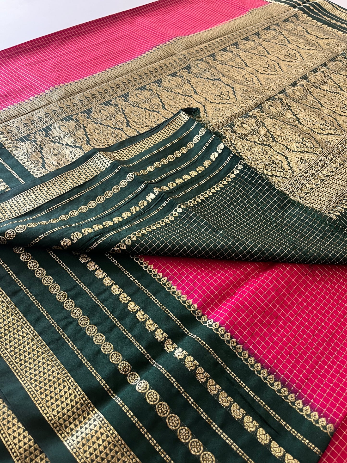 Crape Banarasi Checks Contrast