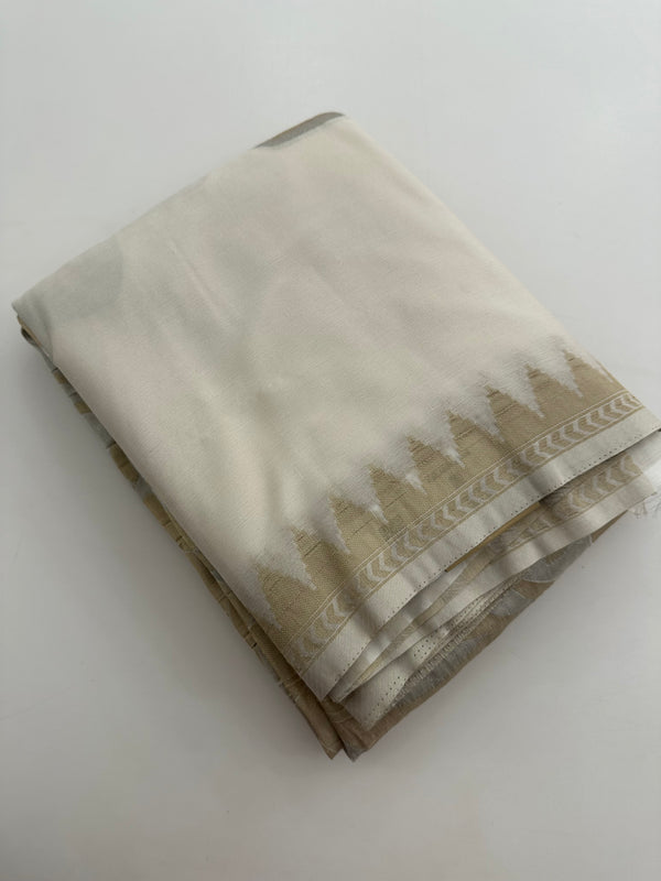 🌹Beautiful Soft Georgette Sarees,, Centric Weaving Big Floral Buttas all over,, self blouse with butties 🌹 JU27