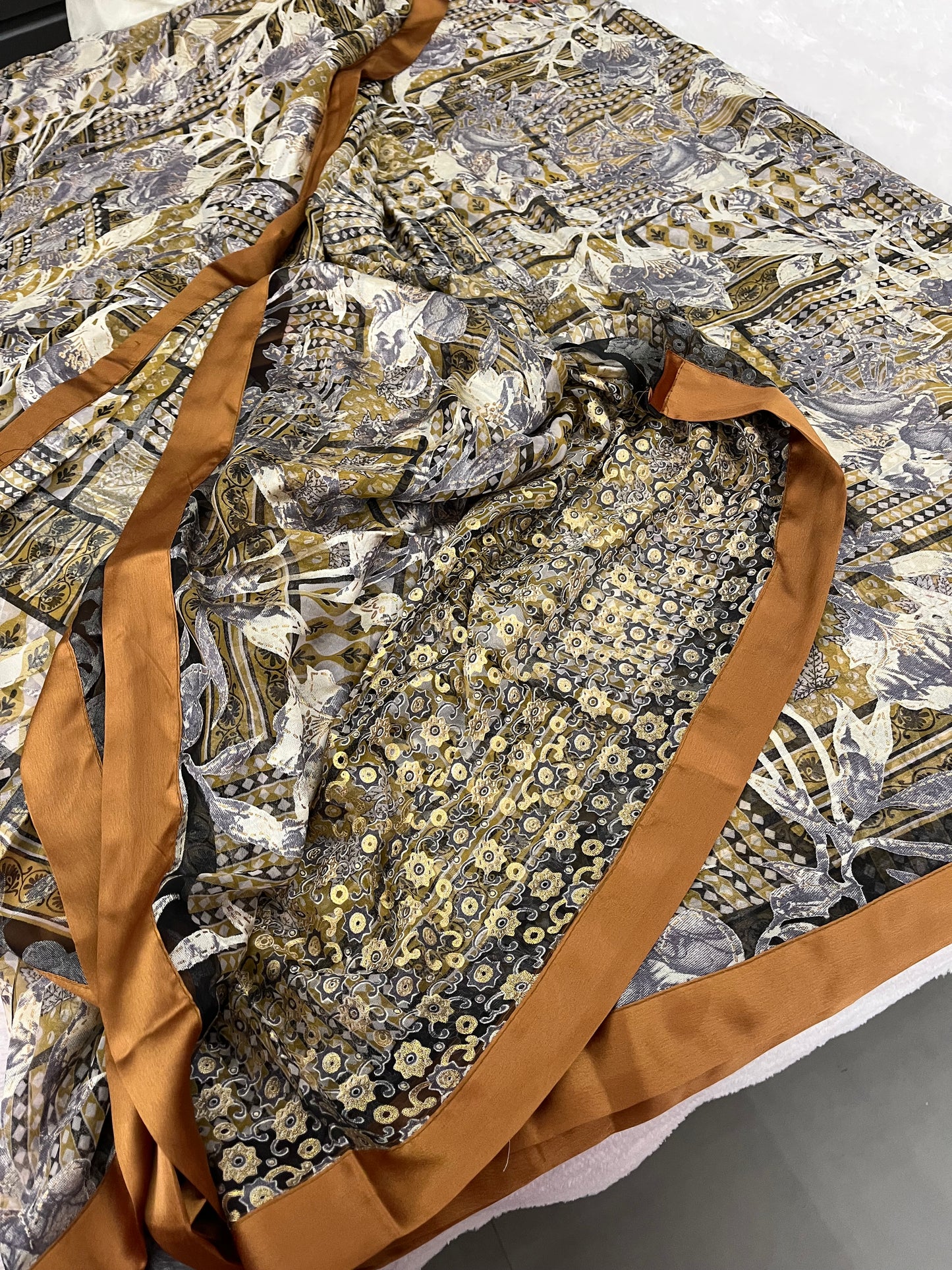 Premium Designer Brosso