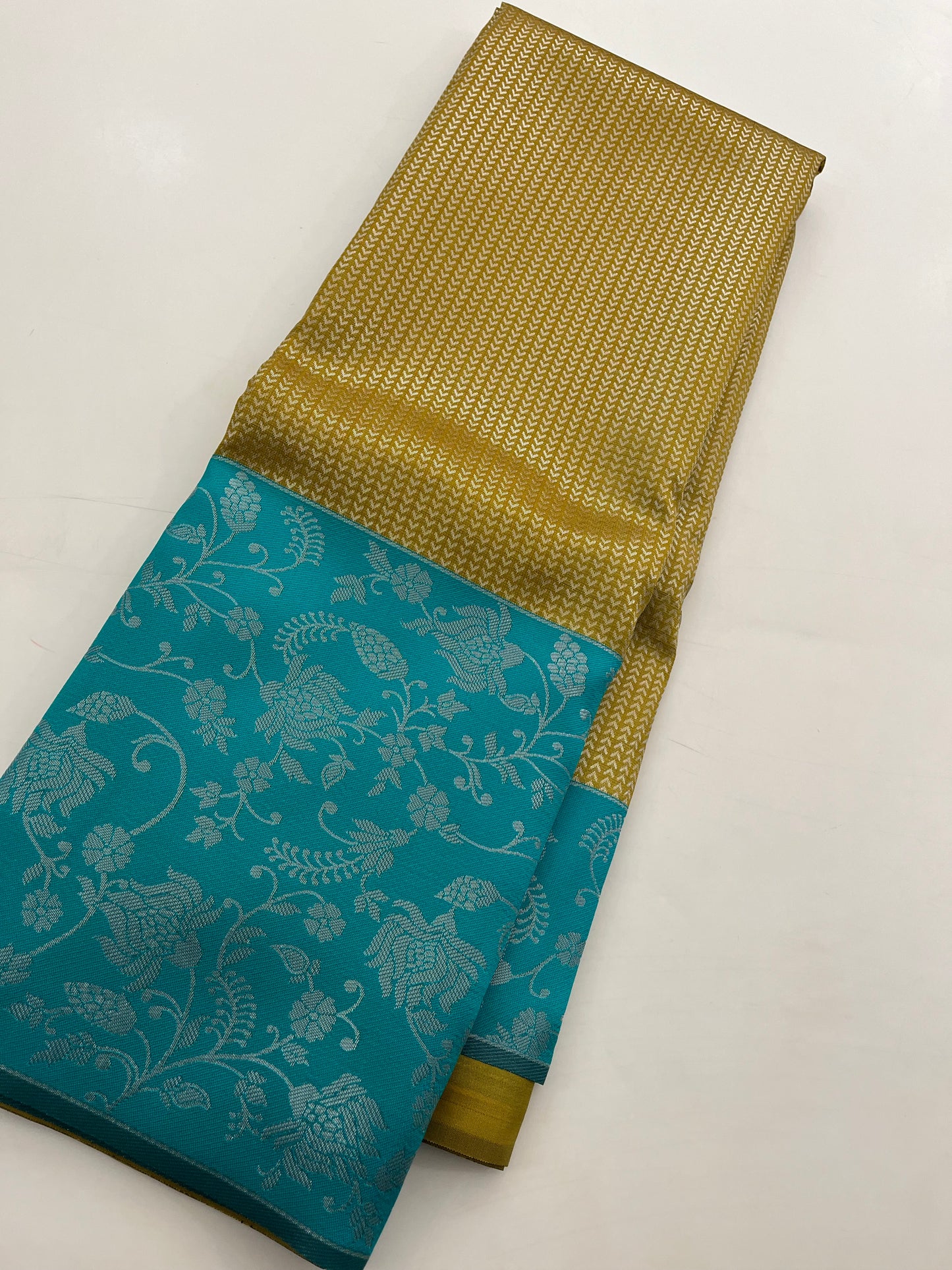 312 Valkalam Semi silk