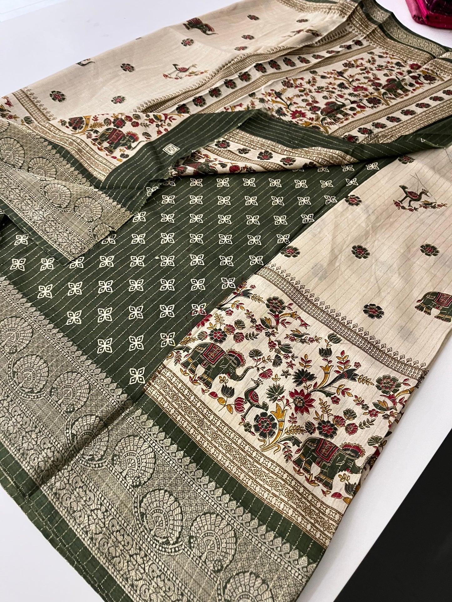 Tussar Zari Lines