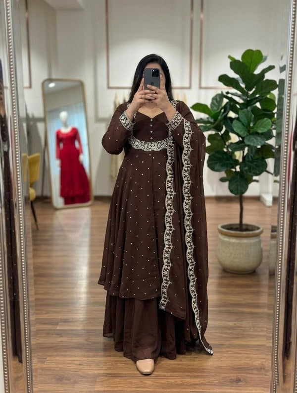 Dresses- Beautiful Skirt and Cape Pcs