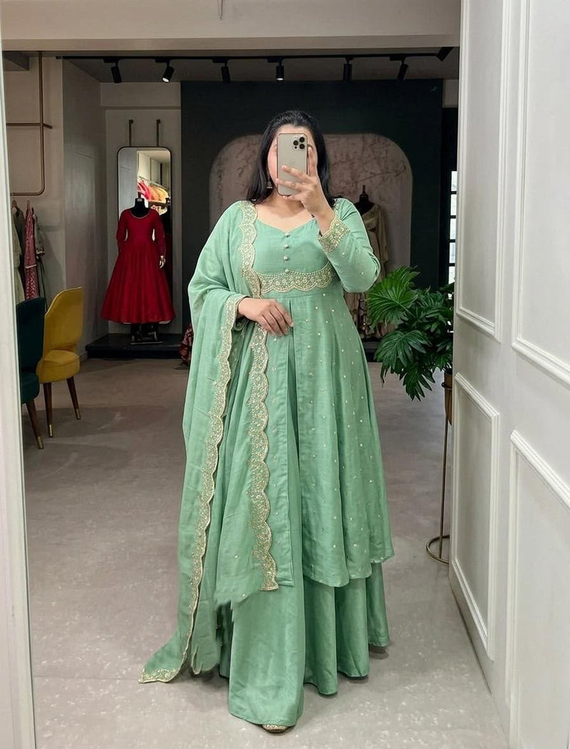 Dresses- Beautiful Skirt and Cape Pcs
