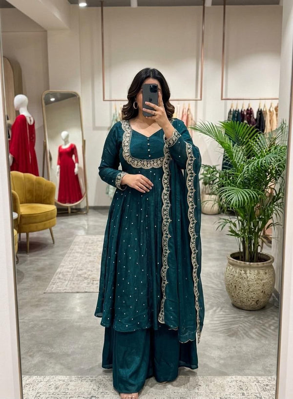 Dresses- Beautiful Skirt and Cape Pcs