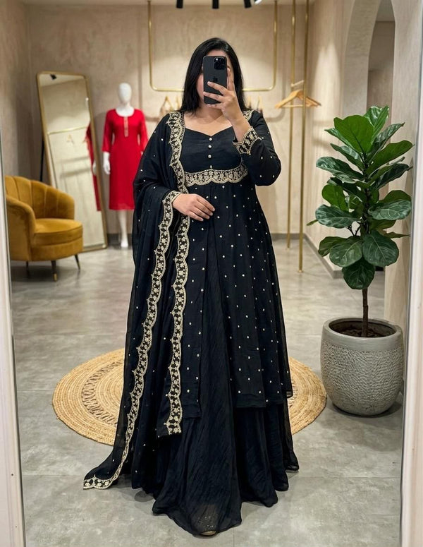 Dresses- Beautiful Skirt and Cape Pcs