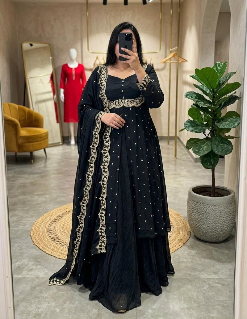 Dresses- Beautiful Skirt and Cape Pcs