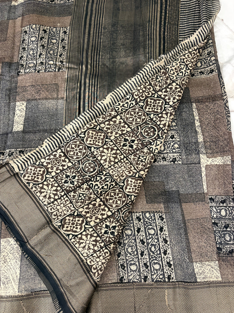 Abstract Square Box Print Chander Mul Saree - Black Brown JU25