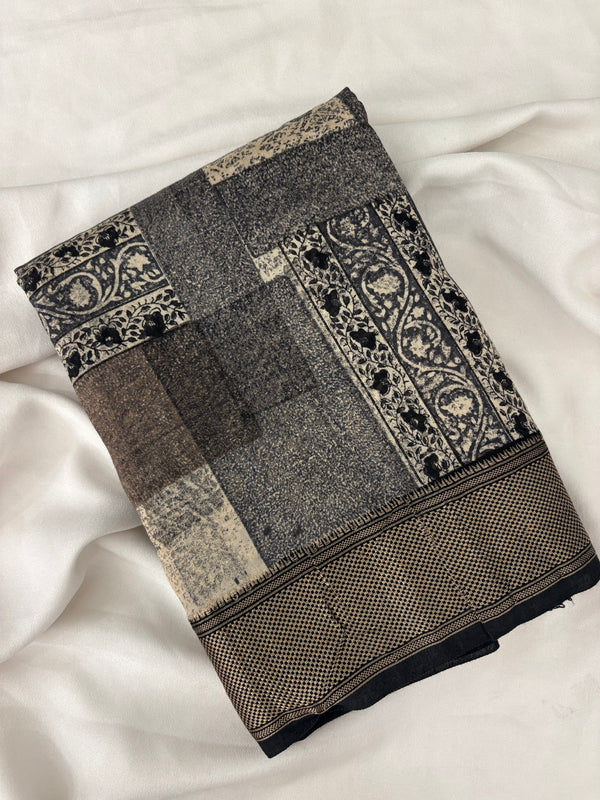 Abstract Square Box Print Chander Mul Saree - Black Brown JU25