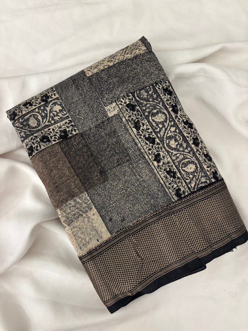 Abstract Square Box Print Chander Mul Saree - Black Brown JU25